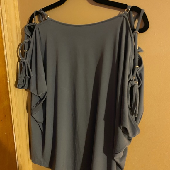 2 Express Tops - Bundle - Picture 6 of 7